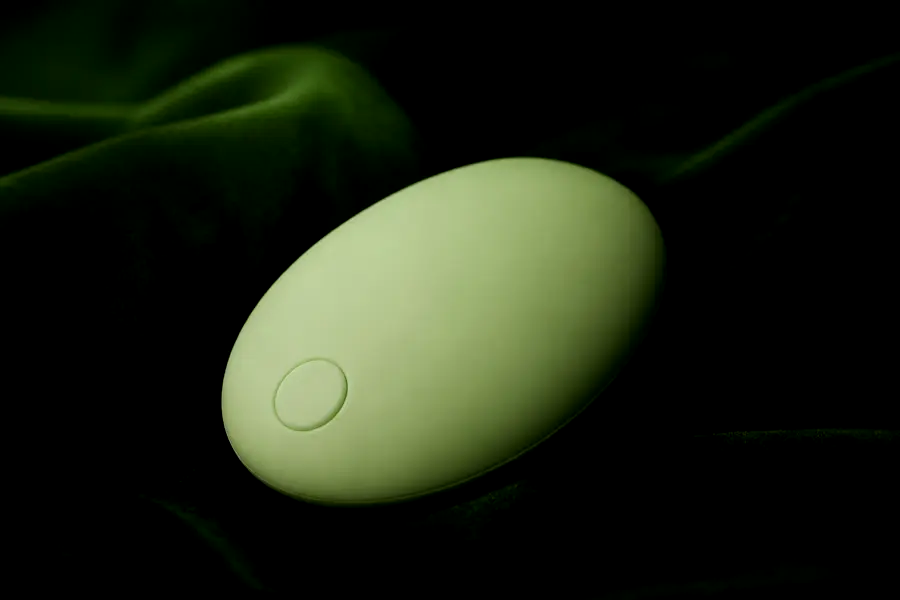 Warning photo for hardware-store rope used as bed restraints. Not a product to buy.